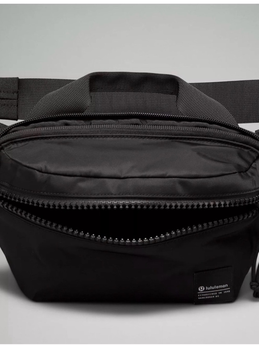 lululemon athletica Black Men's Belt Bag with Top Handle